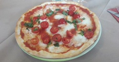 Pizzeria Bar Ristorante Alle Palme food