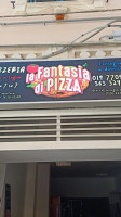 La Fantasia Di Pizza outside