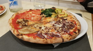 Pizzeria Pace food