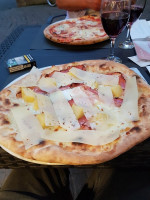 Pizzeria Pace food