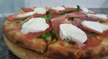 Pizzeria San Tommaso food