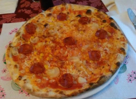 Pizzeria Alpi food