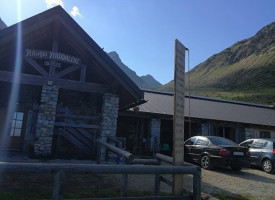 Rifugio Alpino Maddalene outside