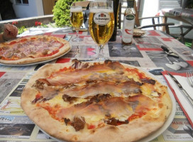 Pizzeria La Stua food