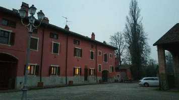 Locanda Villa Tavernago outside