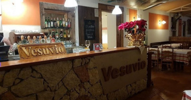 Pizzeria Al Vesuvio food