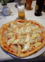 Pizzeria Dologno food