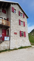 Rifugio Scalorbi outside