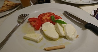 Pizzeria Il Ciclone food