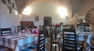 Locanda Dell'arco inside