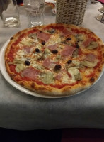 Pizzeria Pizzoteca food