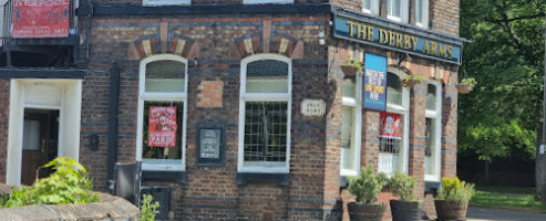 The Derby Arms outside