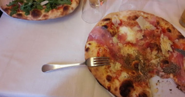 Pizzeria Arda food