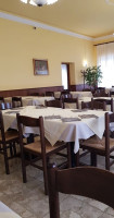 Pizzeria All'isolotto inside