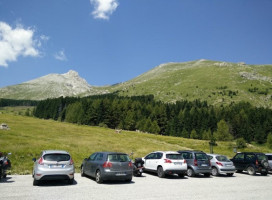 Rifugio Fonte Vetica outside