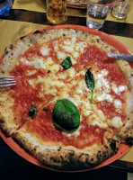 Pizzeria 'o Sarracin food