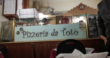 Pizzeria Da Totò food