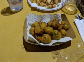 Simu Fritti food