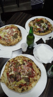 Na'pizza food