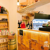 Enoteca La Cantinetta food