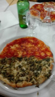 Pizzeria Perrotta food