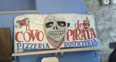 Il Covo Dei Pirati food