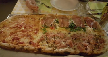 Pizzeria O Sole Mio food