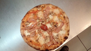 Il Chiosco Delle Pizze food