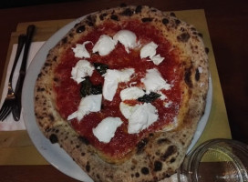 Pizzeria Braceria Reginella food