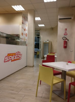 Mister Speedy inside