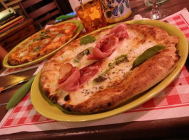 Pizzeria Toto food