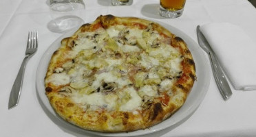 Pizzeria Da Rocco food