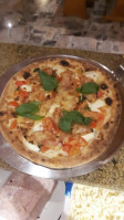 Pizzeria Jolanda food