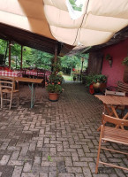 Trattoria Da Rosso inside