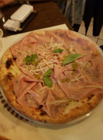 Pizzeria Staiano food