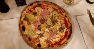 Pizzeria Arlecchino food