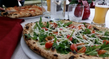 Trattoria Pizzeria La Pezza food