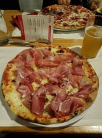 Pizzeria Da Michele food