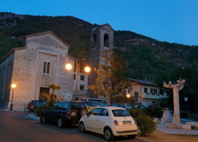 La Rocca Di Andre outside