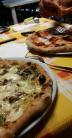 Pizzeria Del Pino food