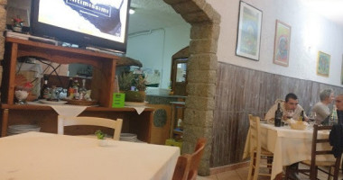 Taverna Da Tommy food