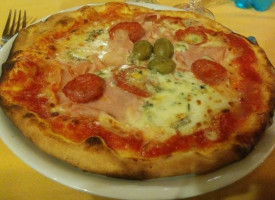 Pizzeria Di Chiara food