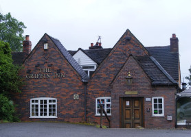 The Griffin Inn outside