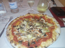 Pizzeria Da Luca food