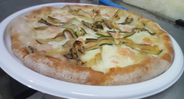 La Bottega Della Pizza food