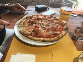 Pizzeria Belvedere food