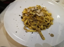 Trattoria Leoni food