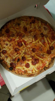 Maxi Pizza food