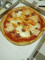 Pizzeria Unica 2 food