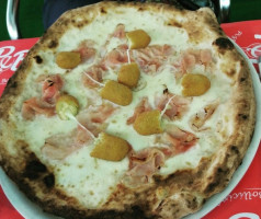 Pizza Bollicine food